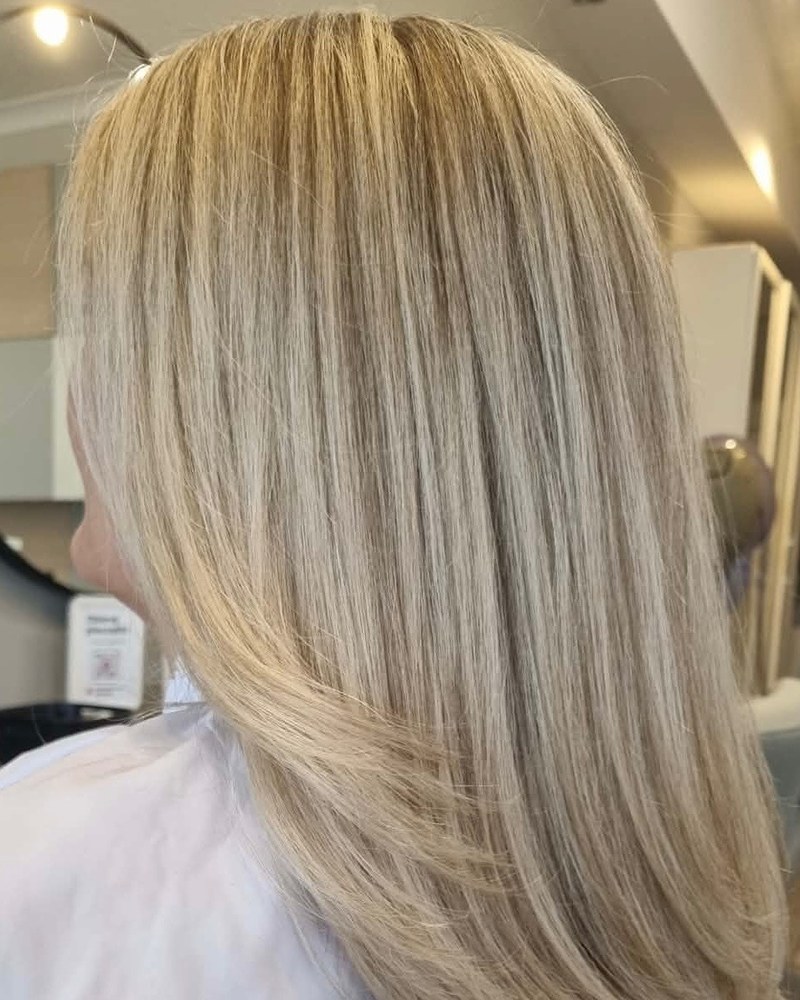 Koloryzacja blond w salonie Vis-à-Vis